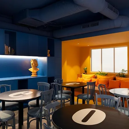 Coeo Pod Hostel