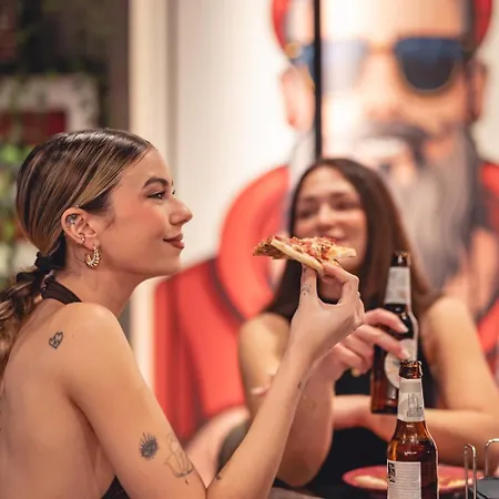 بيت شباب Coeo Pod Beatas مالقة